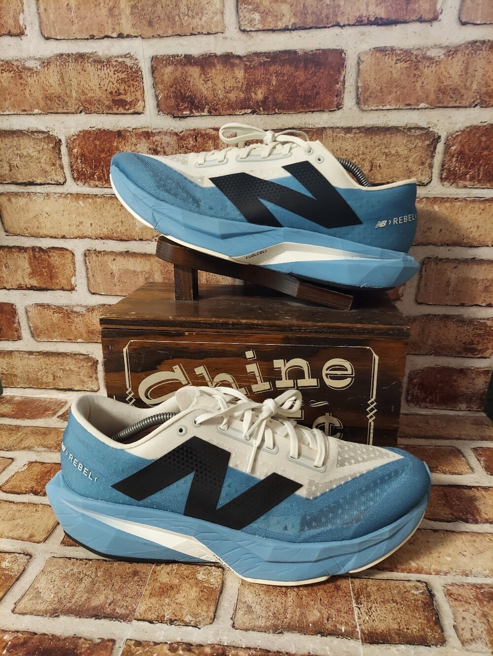 Pre-owned 2025 New Balance Fuelcell Rebel V4